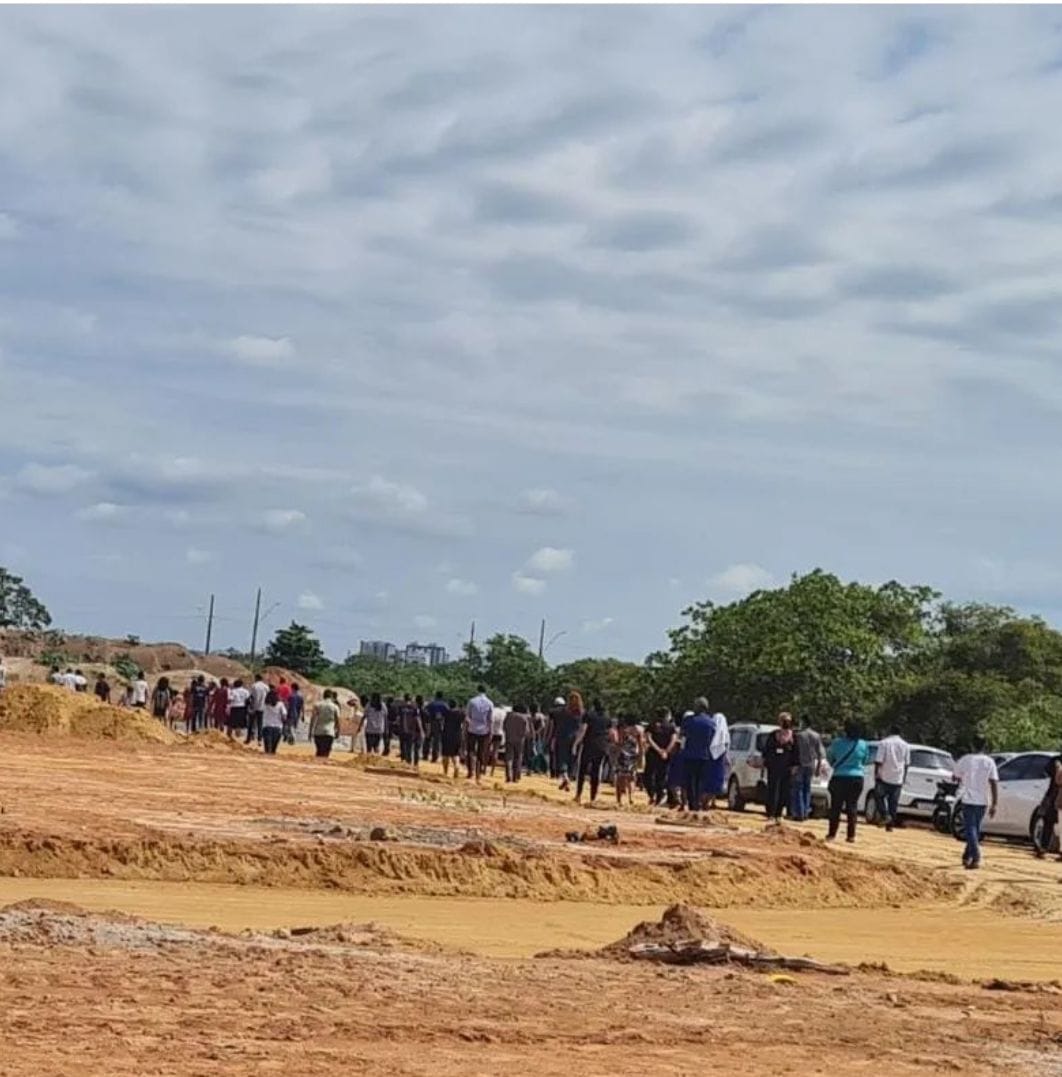 Área de mangabeiras devastada - Aracaju