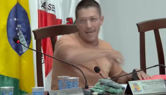 Vereador revela ao vivo ter recebido R$ 100 mil para vender voto em eleição da Câmara em MG